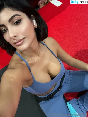 leonayla / leonaylamessy nude photo #0091