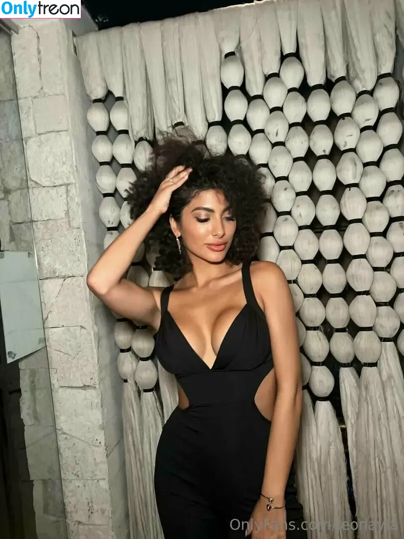 leonayla nude photo #0034 (leonaylamessy)