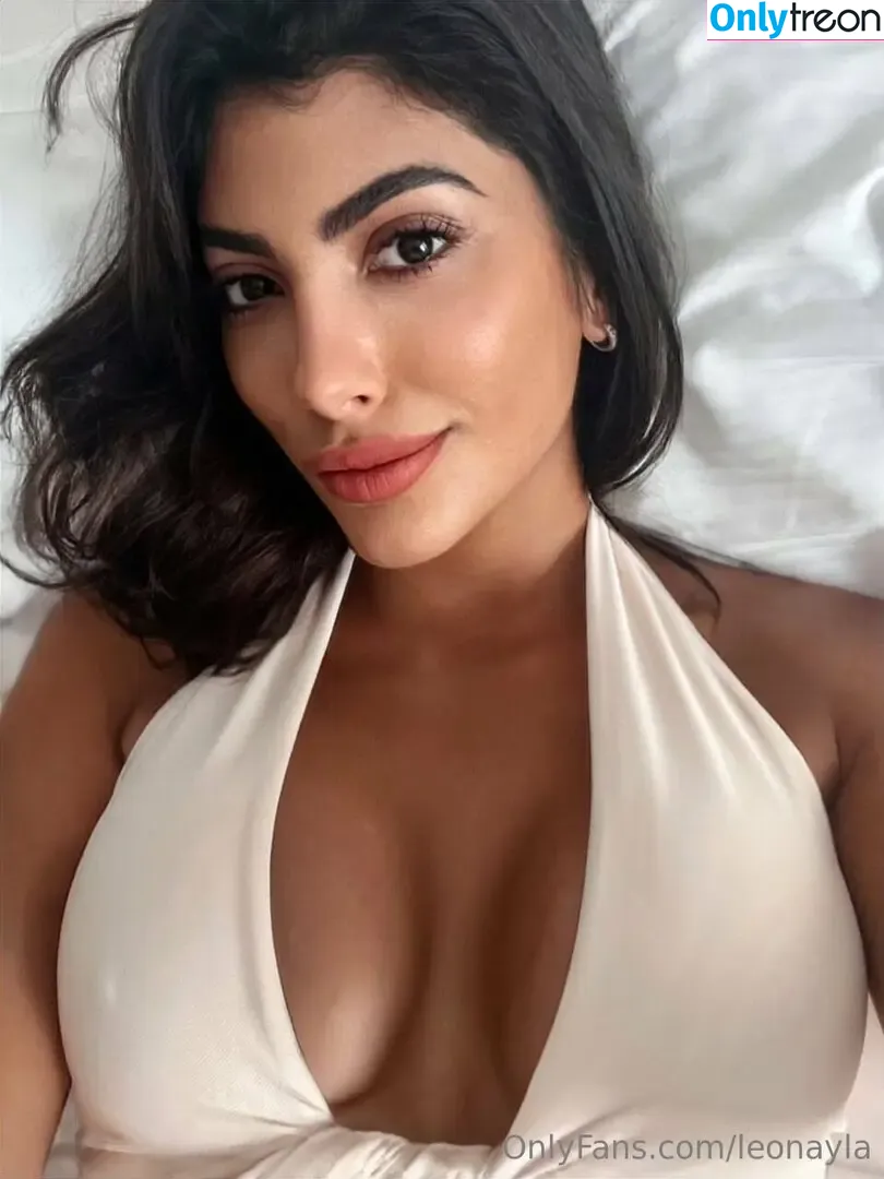 leonayla nude photo #0042 (leonaylamessy)