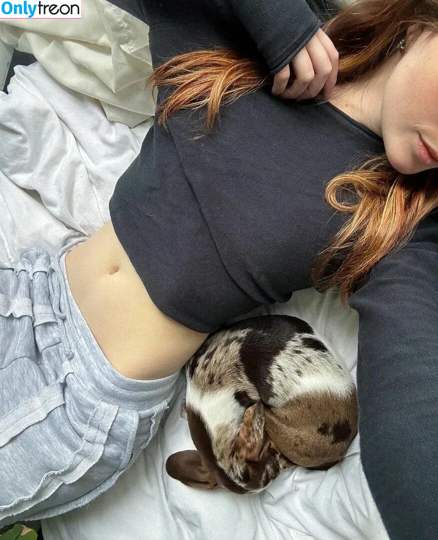 Leonie Busse голая photo #0040 (leonie__busse)