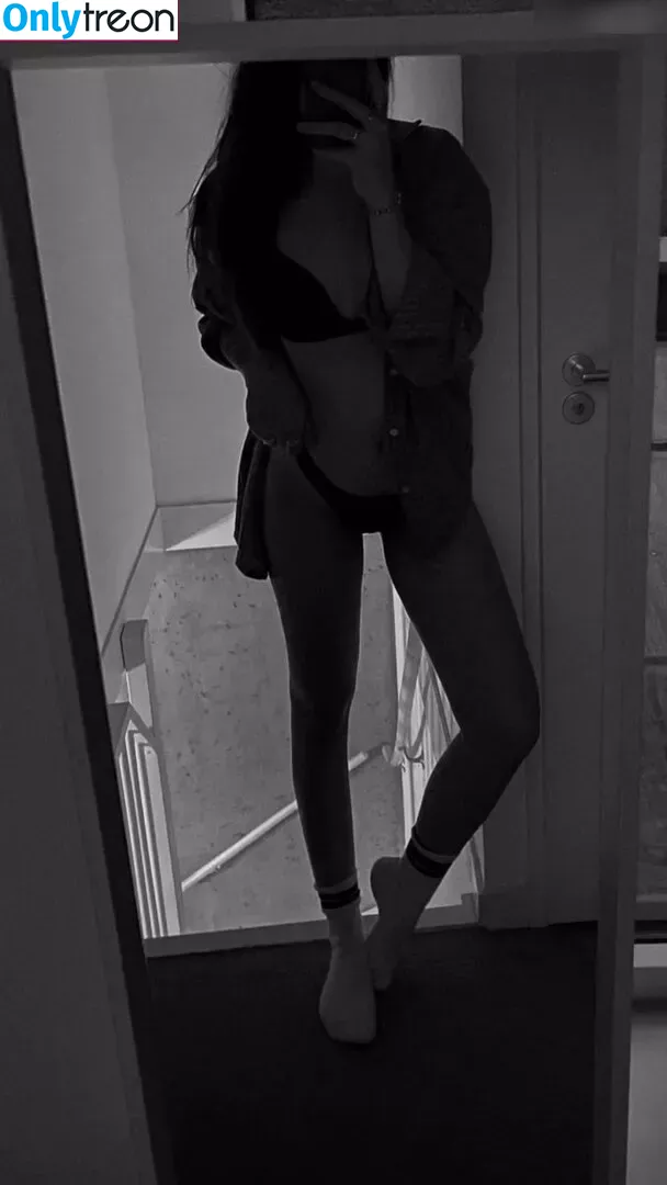 Leonie Busse голая photo #0114 (leonie__busse)