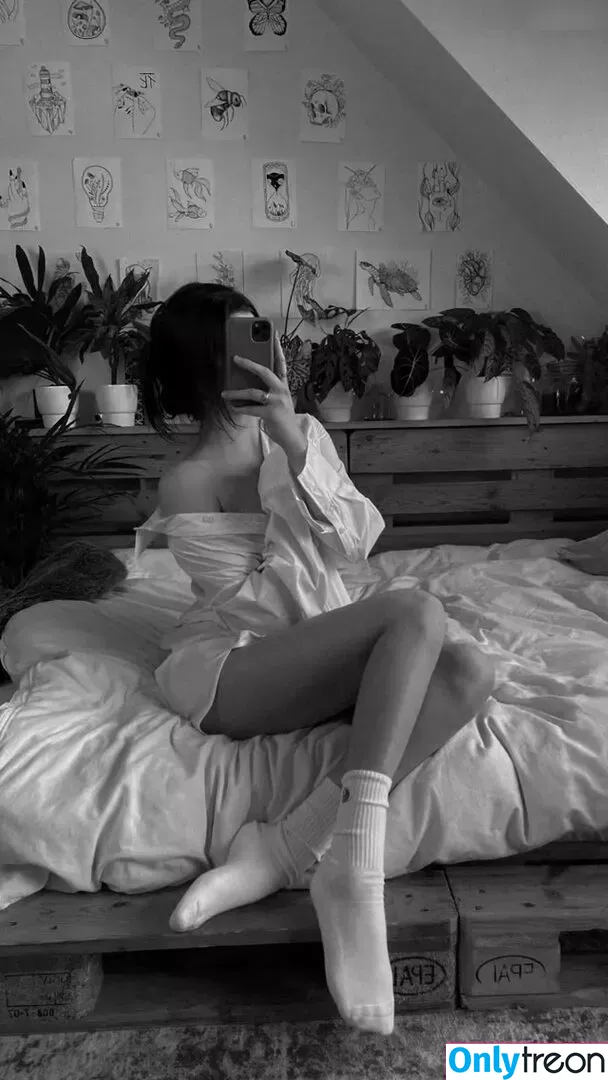 Leonie Busse голая photo #0119 (leonie__busse)