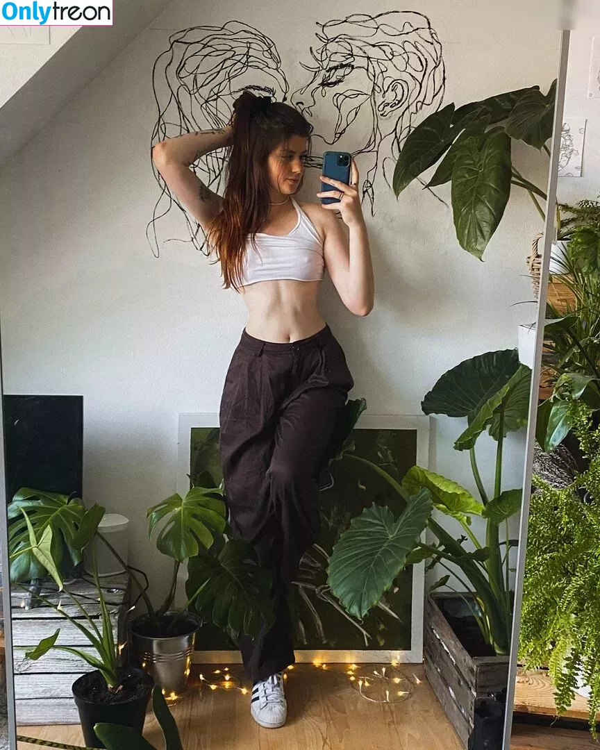Leonie Busse голая photo #0122 (leonie__busse)