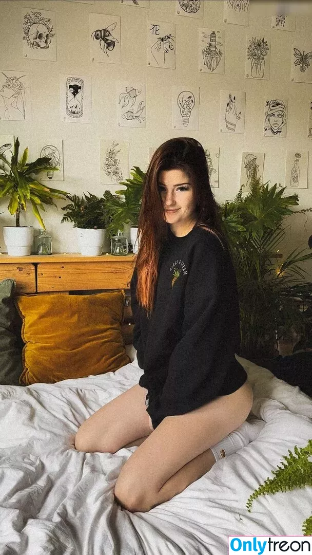 Leonie Busse голая photo #0129 (leonie__busse)