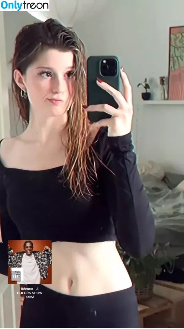 Leonie Busse голая photo #0202 (leonie__busse)