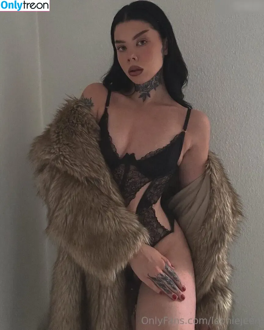 Leonie Jeen nude photo #0099 (leonie.jeen)