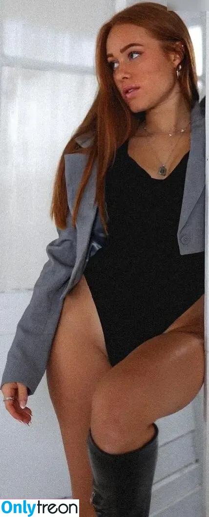Leoobalys nude photo #0074 (sarahtoninx9_)