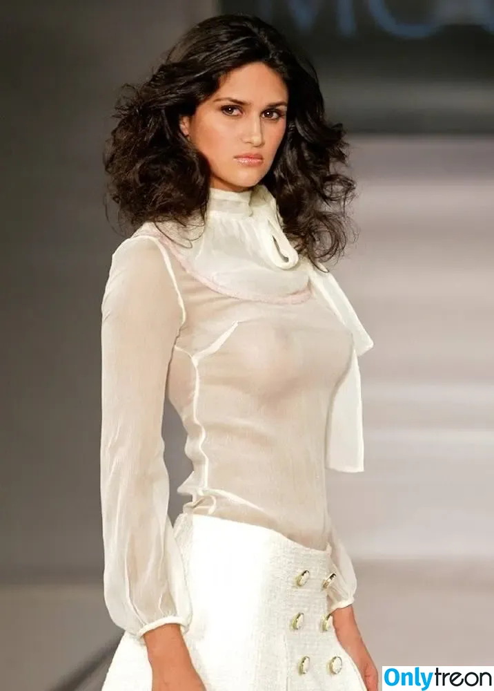 Leryn Franco голая photo #0005 (lerynfranco1)