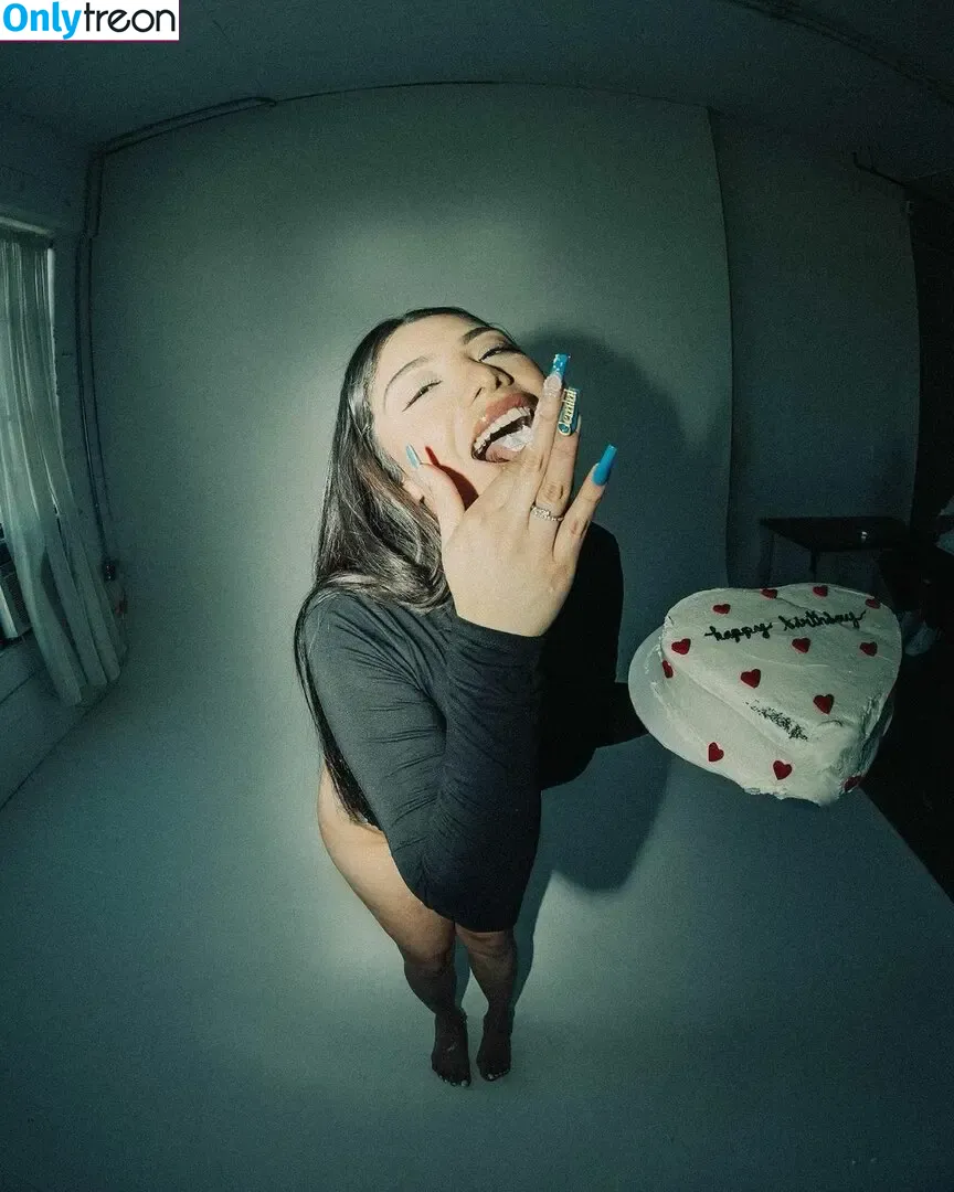 leshlieguerrero nude photo #0035 (leshlieguerrero)