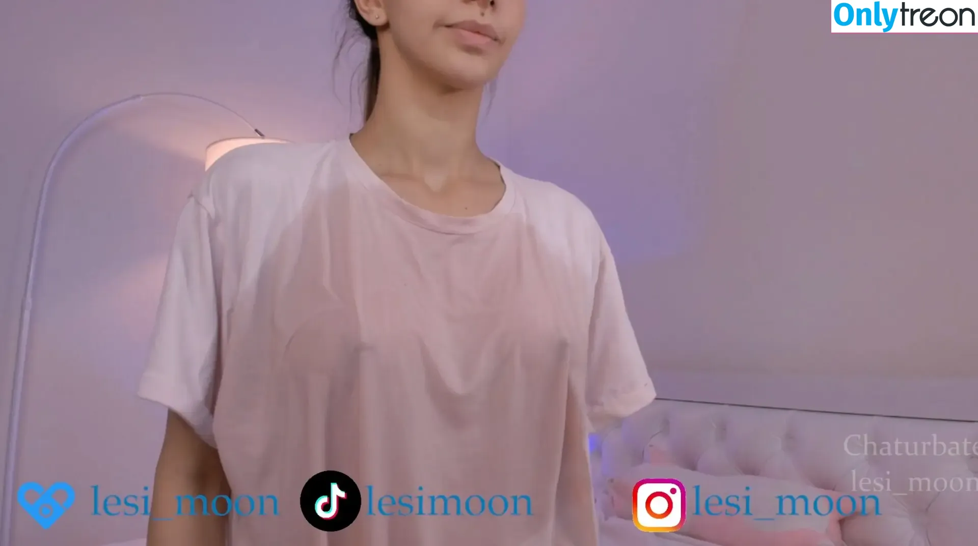 Lesi_Moon nude photo #0054 (lesliemoon01)