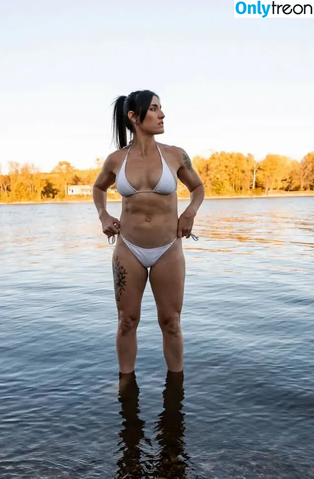 Lesley Cusumano nude photo #0043 (lesley_cusumano)