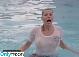 Leslie Easterbrook / beautiful.lesliee nude photo #0046