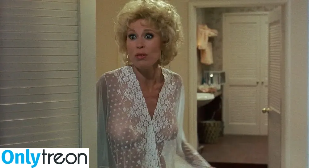 Leslie Easterbrook nude photo #0041 (beautiful.lesliee)