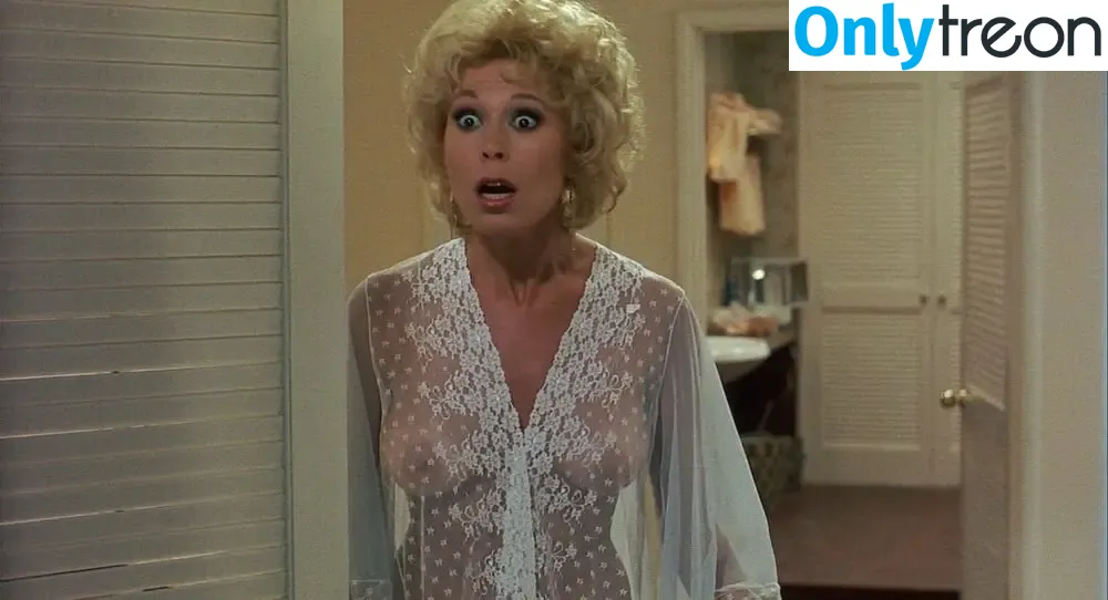 Leslie Easterbrook nude photo #0044 (beautiful.lesliee)