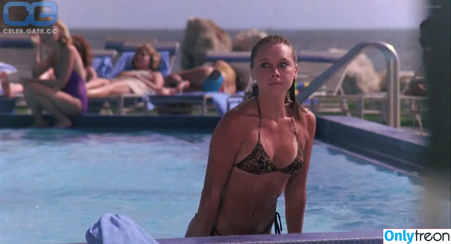 Leslie Easterbrook nude photo #0049 (beautiful.lesliee)