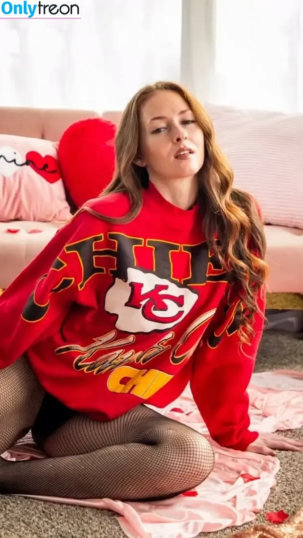 Leslie Hacker nude photo #0004 (callmeknighthawk / lesliehacker13)