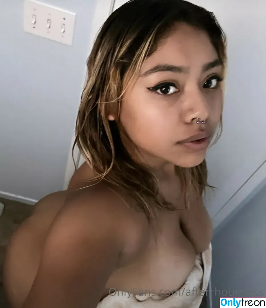 Leslie Luv nude photo #0006 (afterrhoursless)