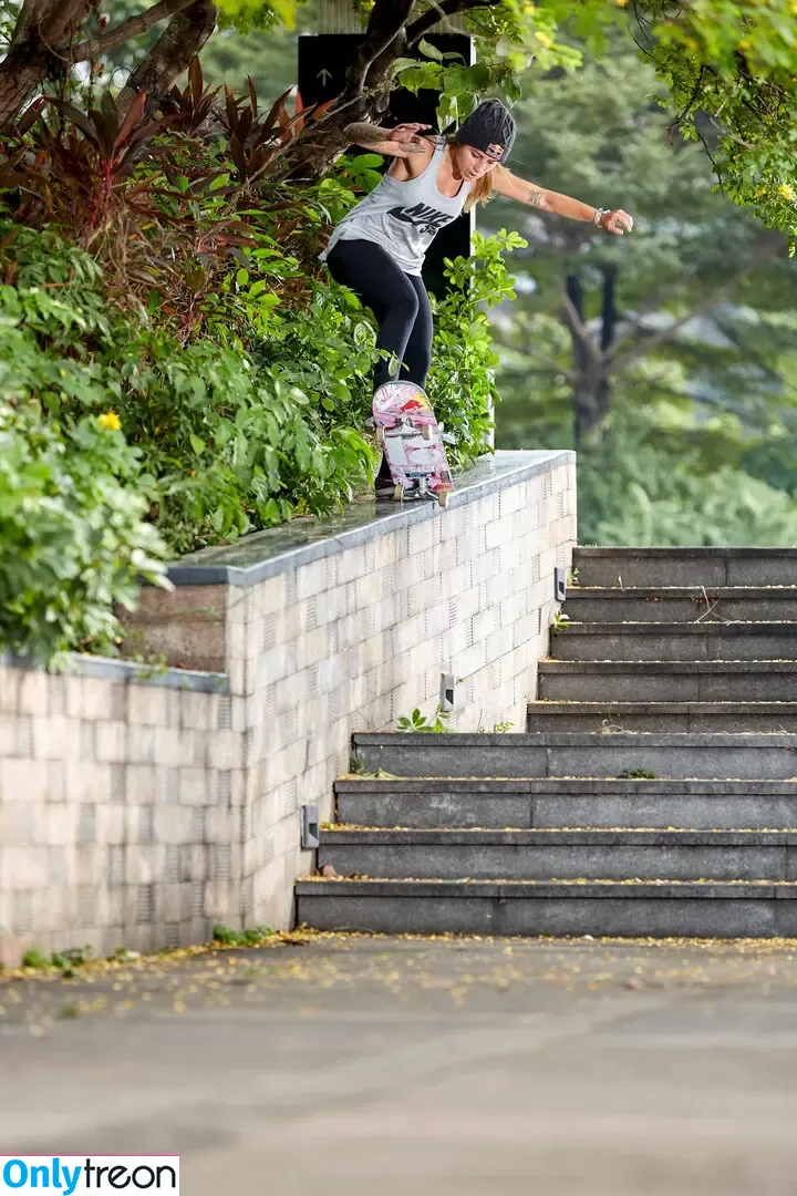 Leticia Bufoni голая photo #0444 (leticiabufoni)