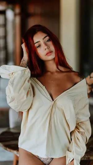 Leticia Castro / Castrollet / DEZOITOU / leticiacastroficial / thayscastro фото голая #0181
