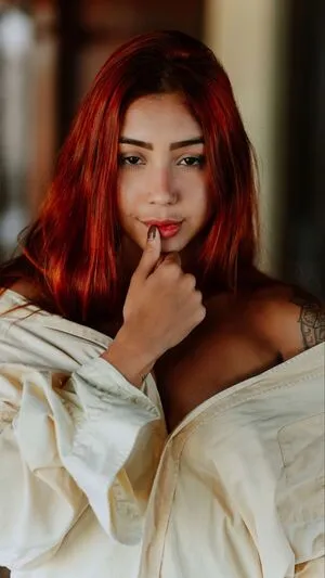Leticia Castro / Castrollet / DEZOITOU / leticiacastroficial / thayscastro фото голая #0182