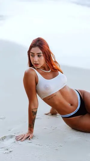 Leticia Castro / Castrollet / DEZOITOU / leticiacastroficial / thayscastro фото голая #0217