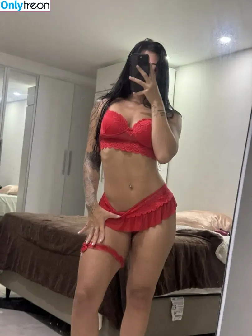 Leticia Castro nude photo #0514 (Castrollet / DEZOITOU / leticiacastroficial / thayscastro)