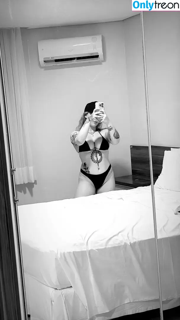 Leticia Motta nude photo #0047 (leticiaxmotta)