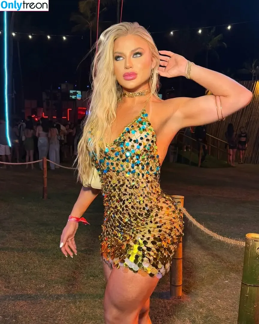 Leticia Sogiro голая photo #0049 (leticia_sogiro / leticiapentrova)