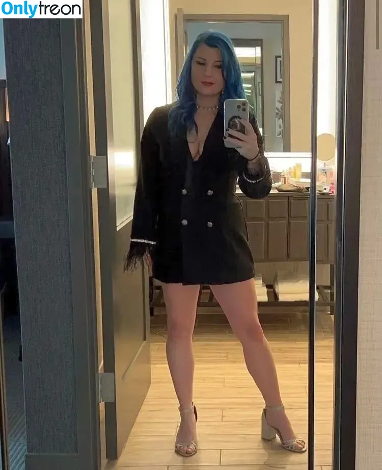 Leva Bates nude photo #0101 (wrestlingleva)