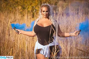 levibabestation / Jema Gilsenan / princess Levi фото голая #0305