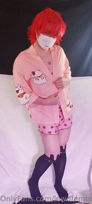 lewdfemboyairhead / x_aortiz nude photo #0012