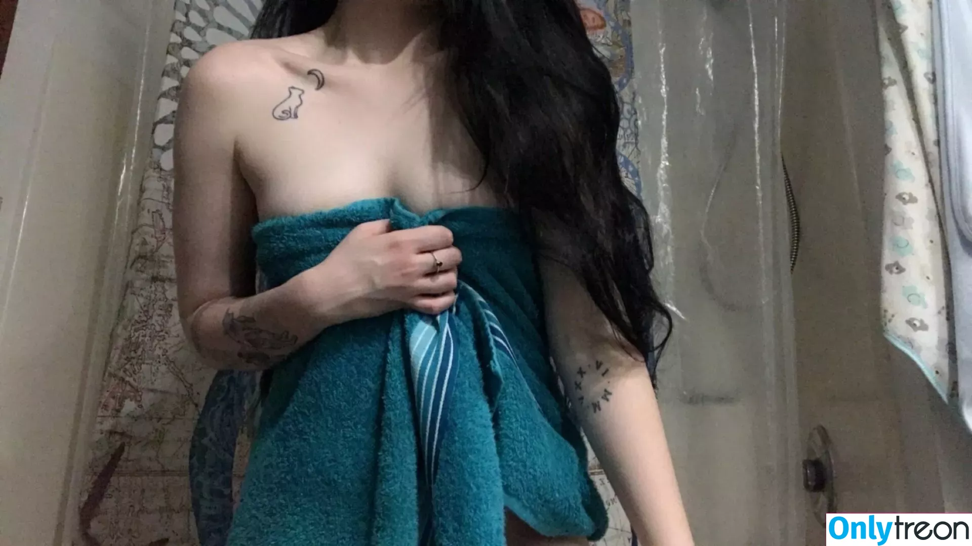 lex.x.x голая photo #0016 (lex.x.x)