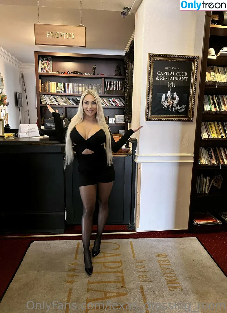 lexas_dressing_room nude photo #0016 (lexas_dressing_room)