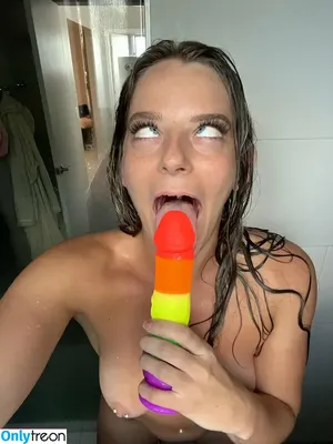  nude photo #0007