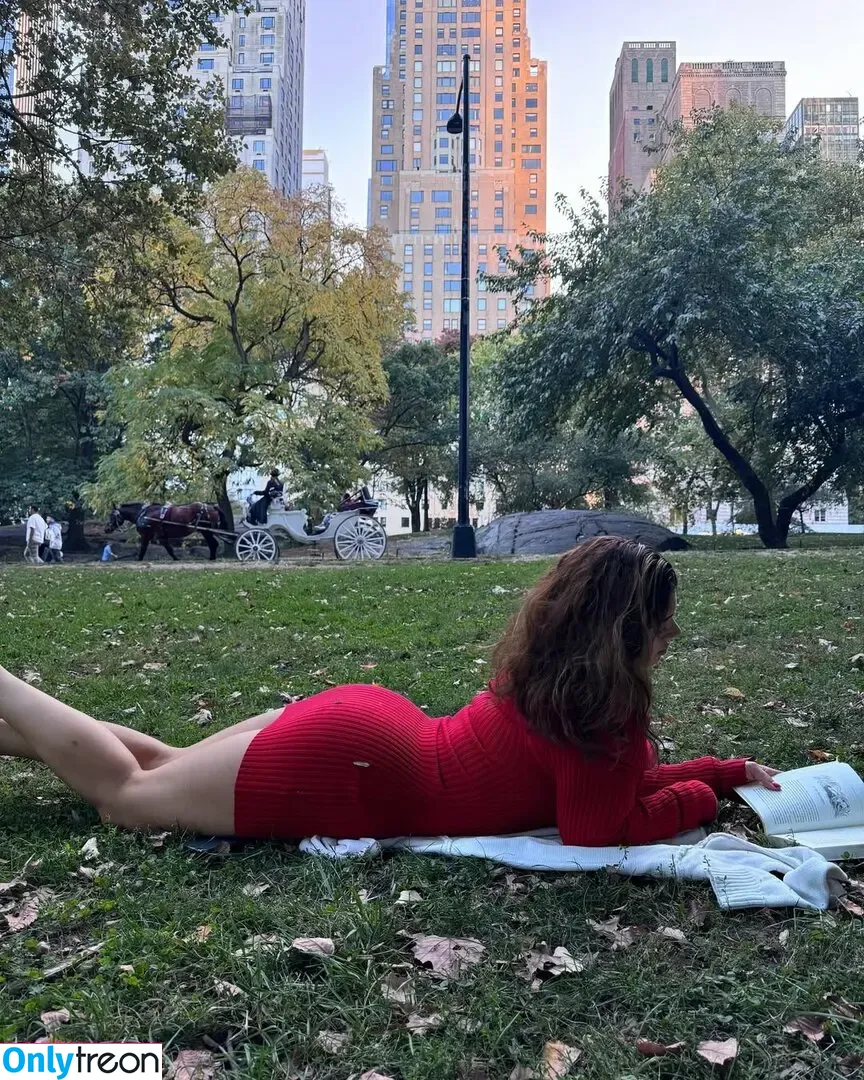 Lexi A nude photo #0020 (ohhbabyitslexi / omgitslexi)