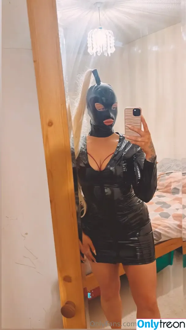 lexiblackedof nude photo #0001 (thelexiblack)