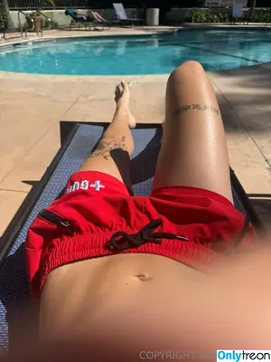 Lexiepeterss nude
