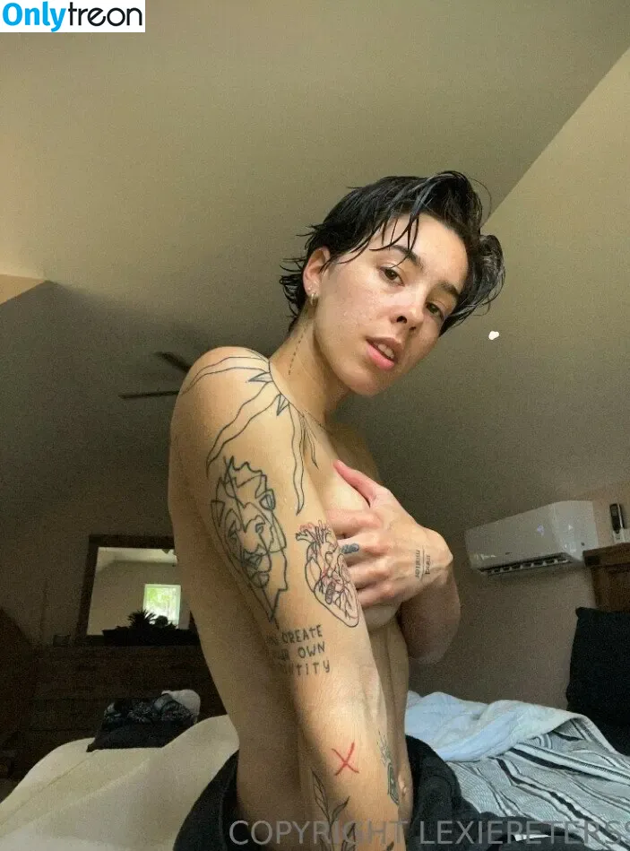 Lexiepeterss nude photo #0018 (sexylexie)