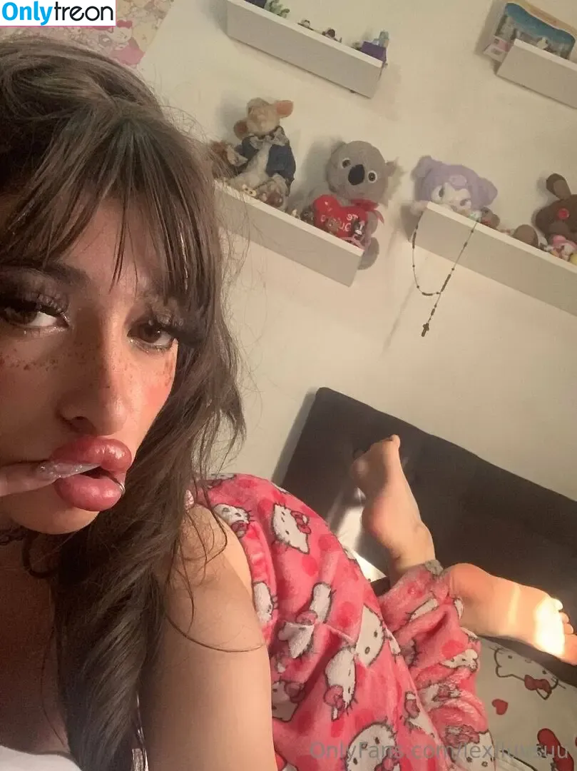 lexiluvsuu nude photo #0019 (lexiiluvvsyou)