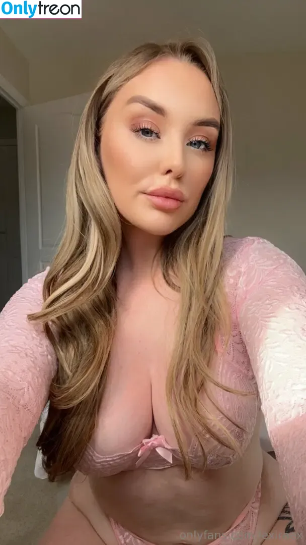 lexiraex nude photo #0071 (lexiraex)