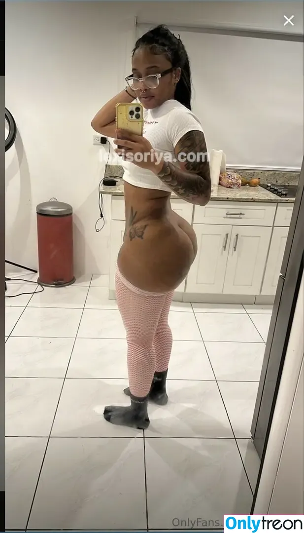 Lexisoriya nude photo #0013 (Lexisoriya)
