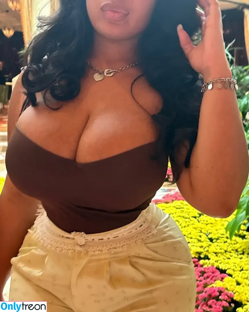 Lexxiibaebie nude photo #0303 (Lexxiibaebie)
