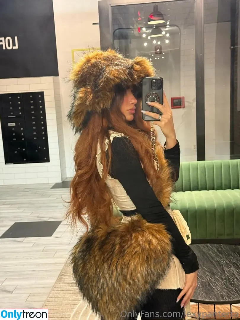 lexypanterra nude photo #0082 (lexypanterra)