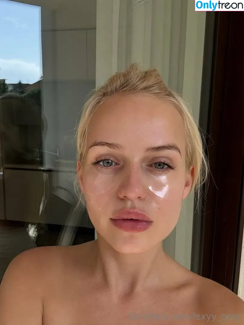 lexyy_grey nude photo #0140 (lex.grayyy)