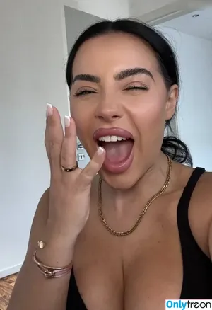 Leyla Lahouar / leylalahouar фото голая #0147