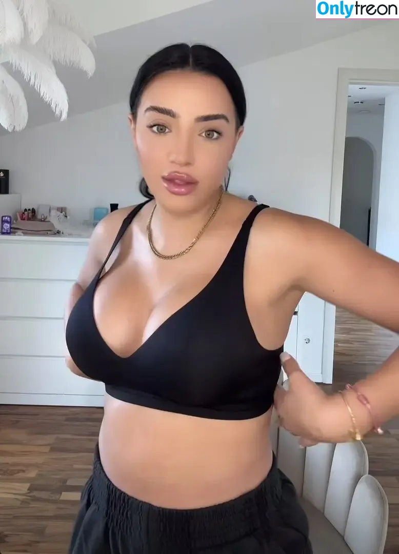 Leyla Lahouar голая photo #0150 (leylalahouar)