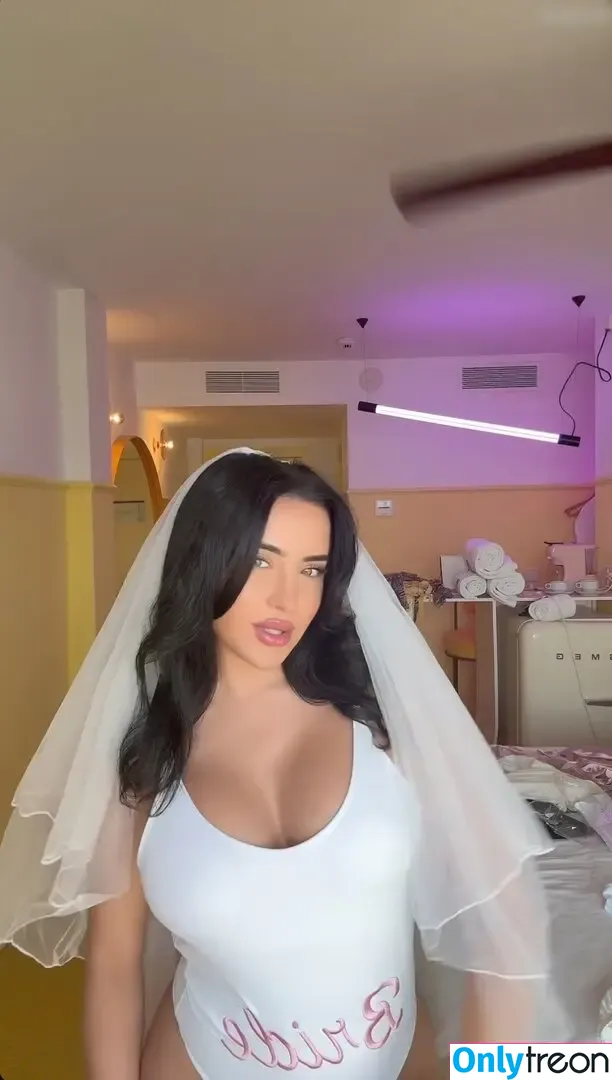 Leyla Lahouar голая photo #0174 (leylalahouar)