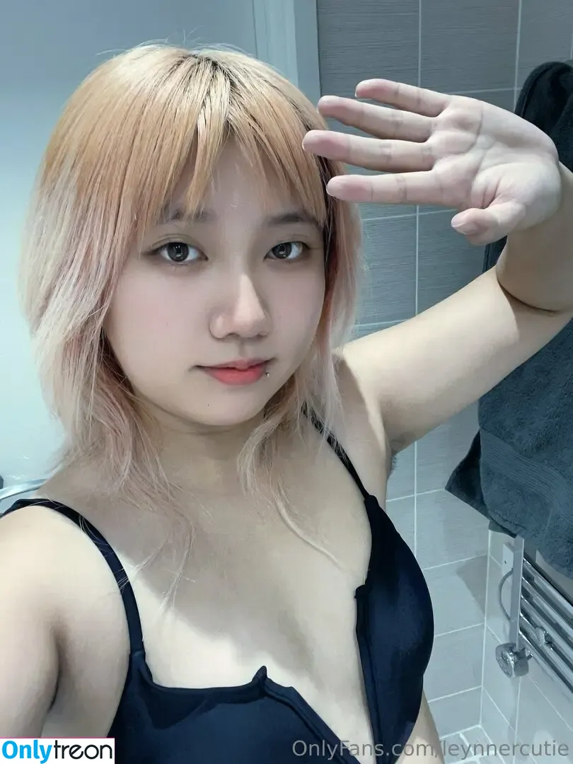 leynnercutie nude photo #0015 (librarycutie / 香港)