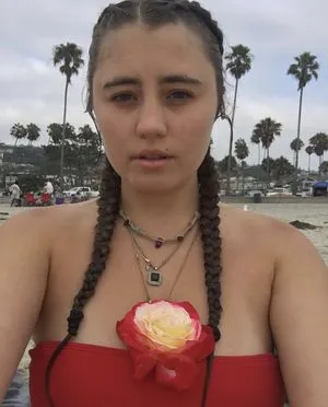 Lia Marie Johnson / LiaMarieJohnson / lia фото голая #0035