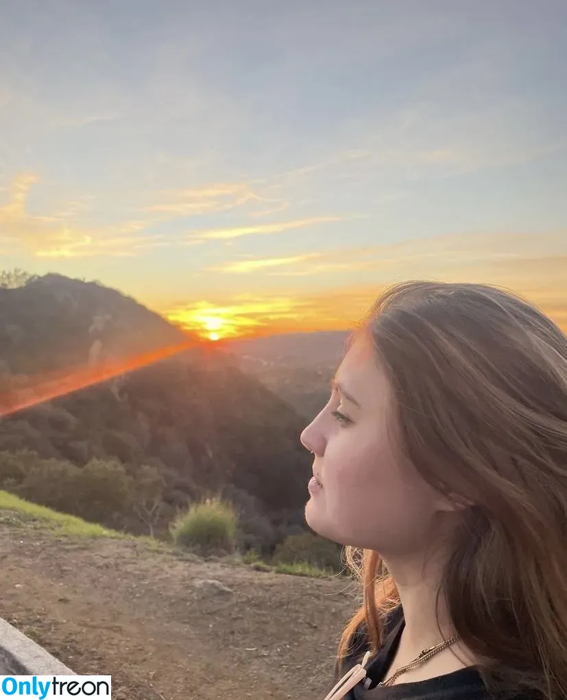 Lia Marie Johnson голая photo #0052 (LiaMarieJohnson / lia)